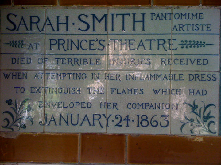 Sarah Smith's plaque in Postman's Park, London.